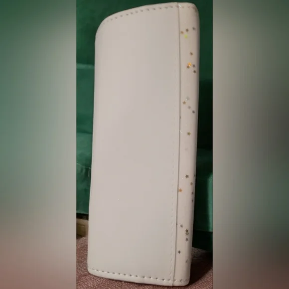 White Sparkle Crossbody. Includes Faux Pearl Bag Charm. NWOT - Picture 3 of 3